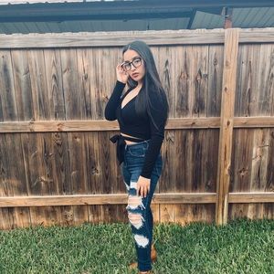 Meet your Posher, Leslie